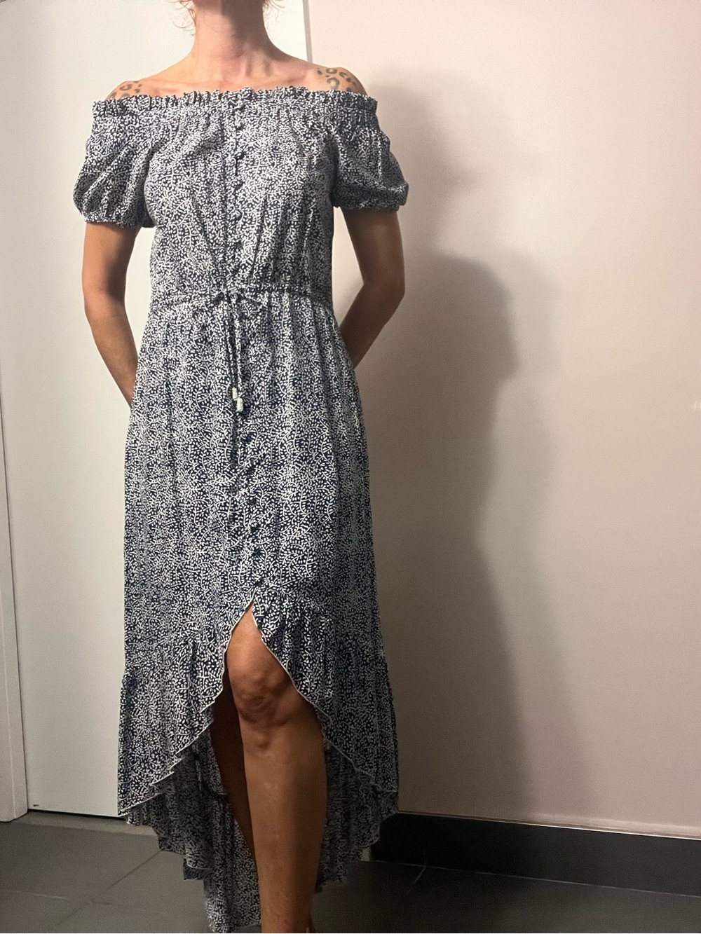 Walker & Wade Off-Shoulder Navy High-Low Maxi Dress